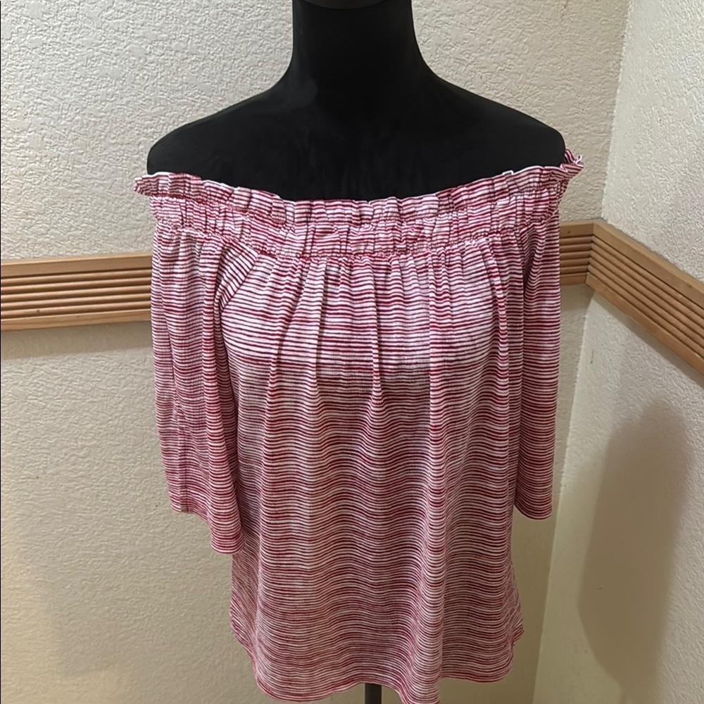 Elle Red & White Striped Women's Blouse Size S!